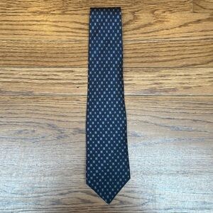 Brooks Brothers Basics pure silk tie blue gold and white